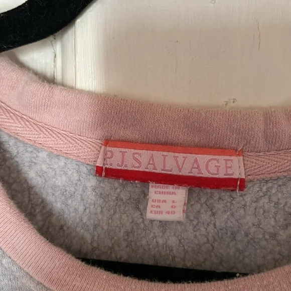 PJ Salvage sweatshirt - Picture 3 of 3